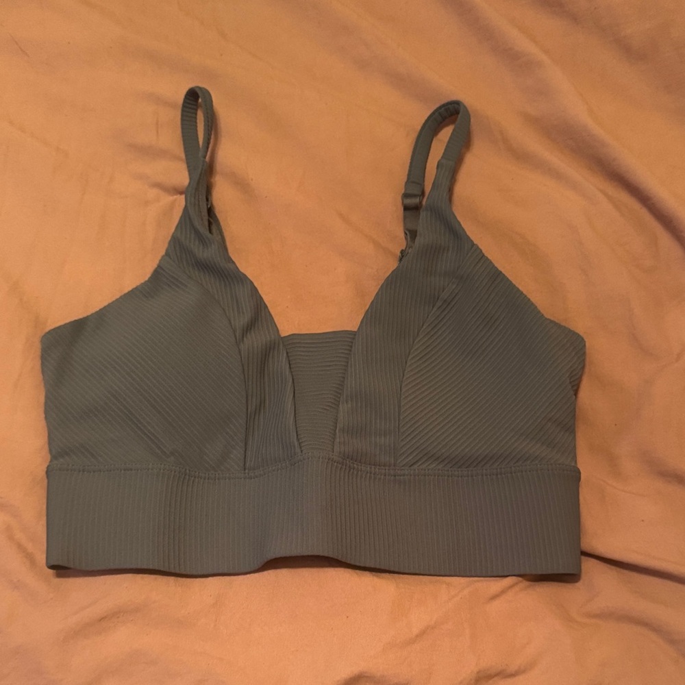 Women’s Old Navy Blue-Gray Ribbed Powersoft Sports Bra